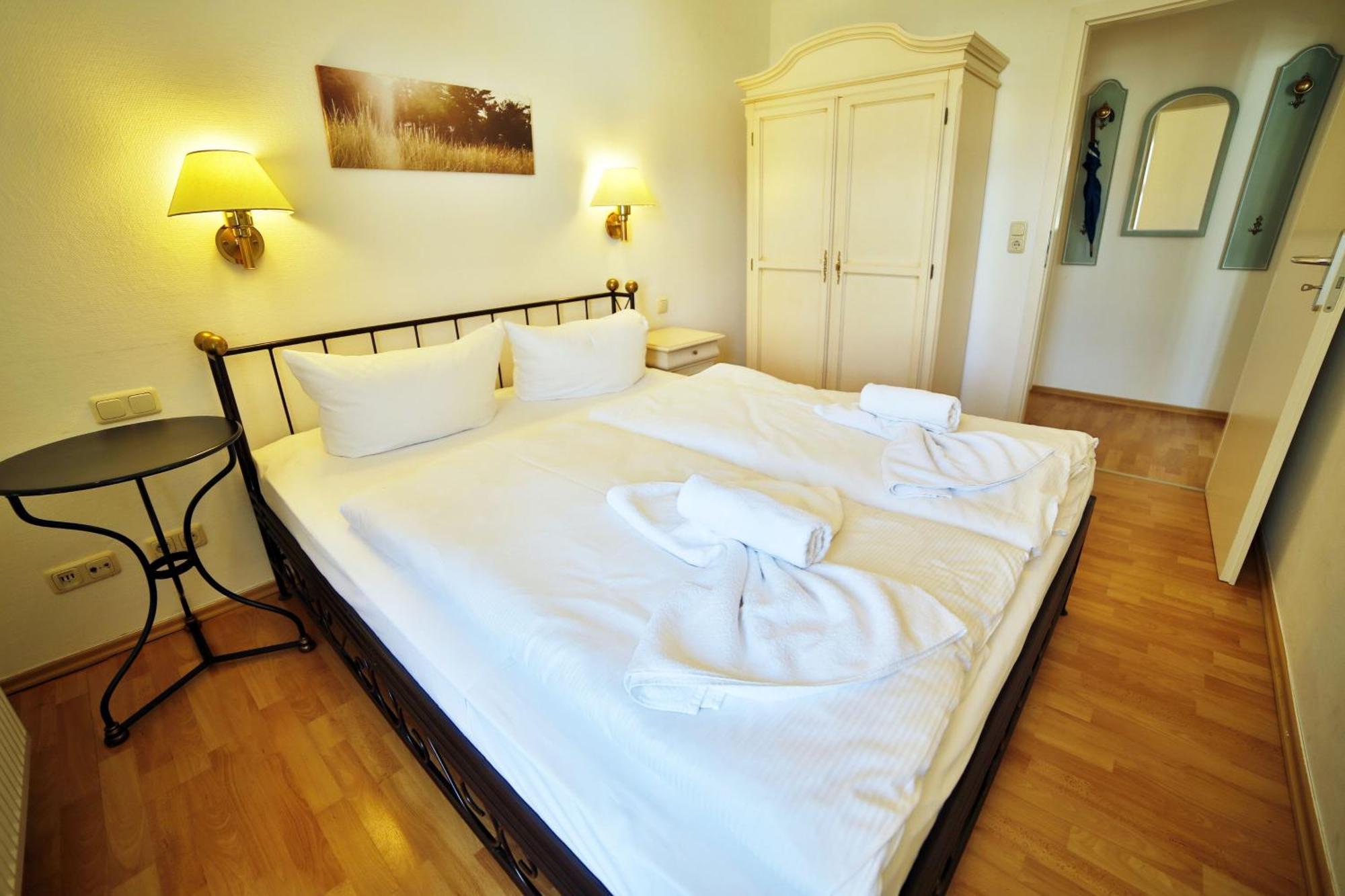 Ferienwohnung Binzer Strandgut Im Haus Jahreszeiten Binz Exterior photo
